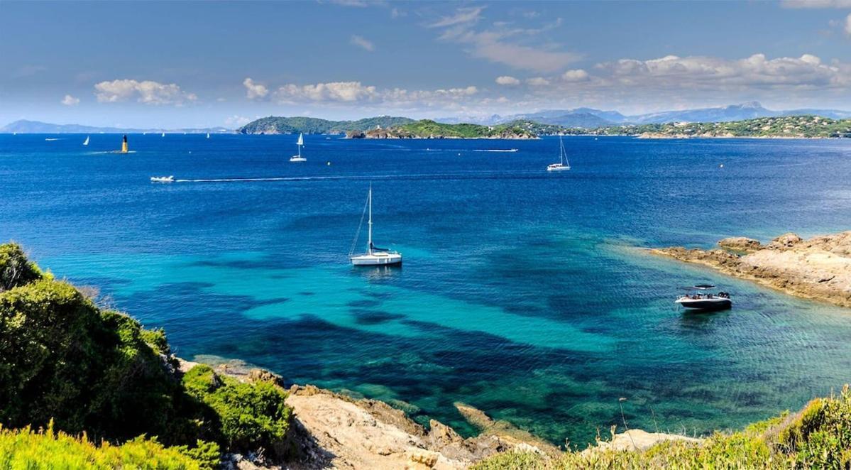 Apartment 2 Personnes Vue Climatise Linge Maison Le Lavandou